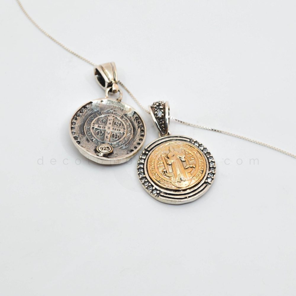 Dije San Benito doble cara con circones y linea en plata DX01