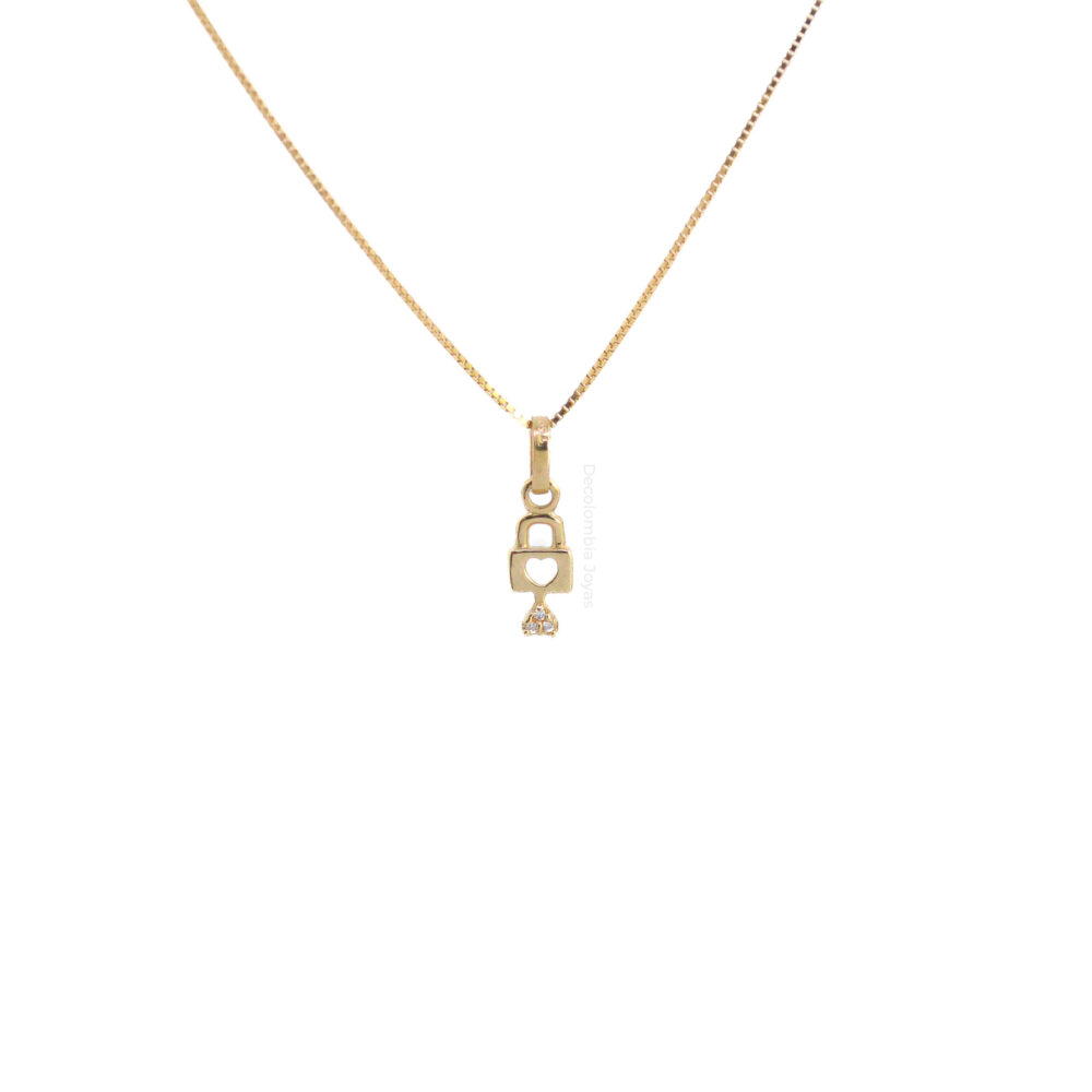 Dije Candado Oro 18k