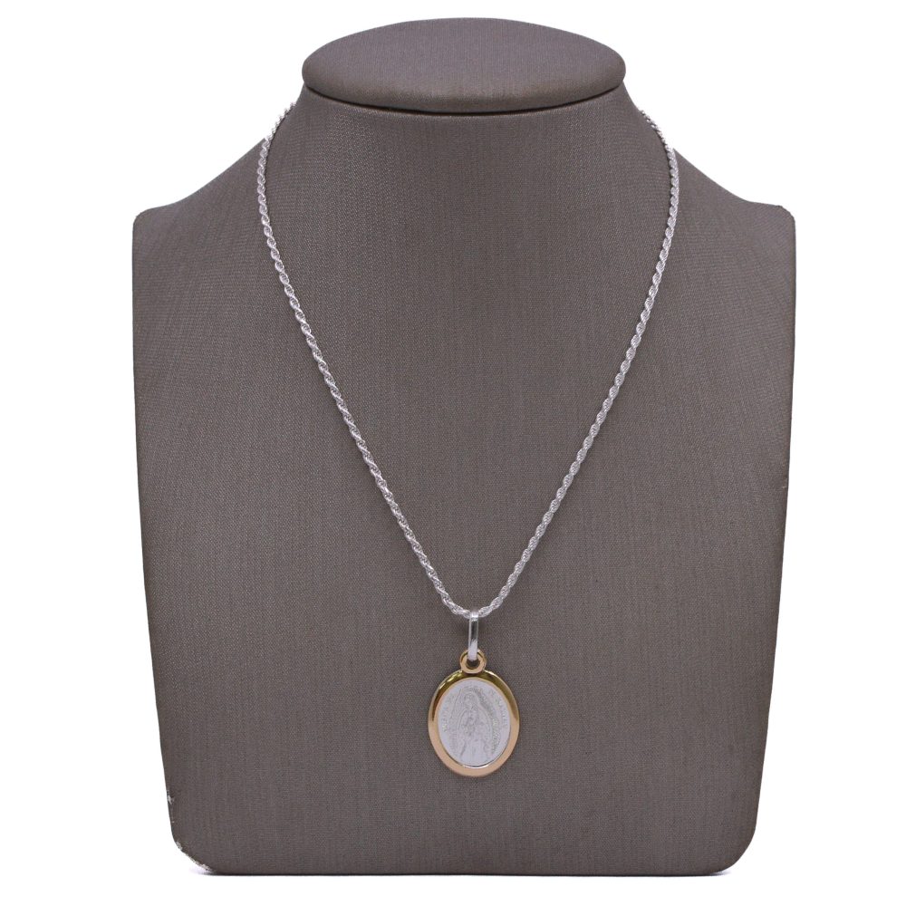 Dije Virgen Guadalupe Ovalada / 18mm