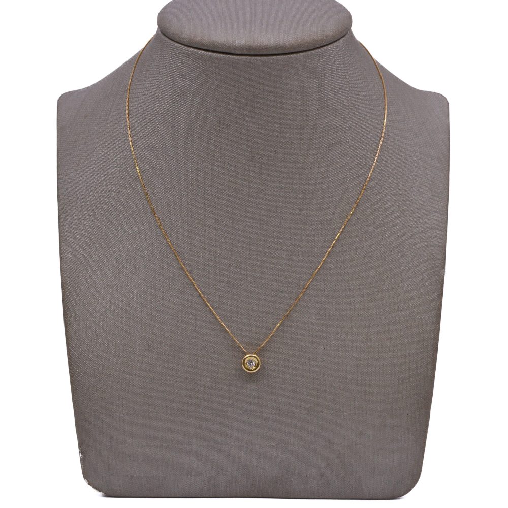 Cadena con Punto Diamante Oro 18k / 40cm