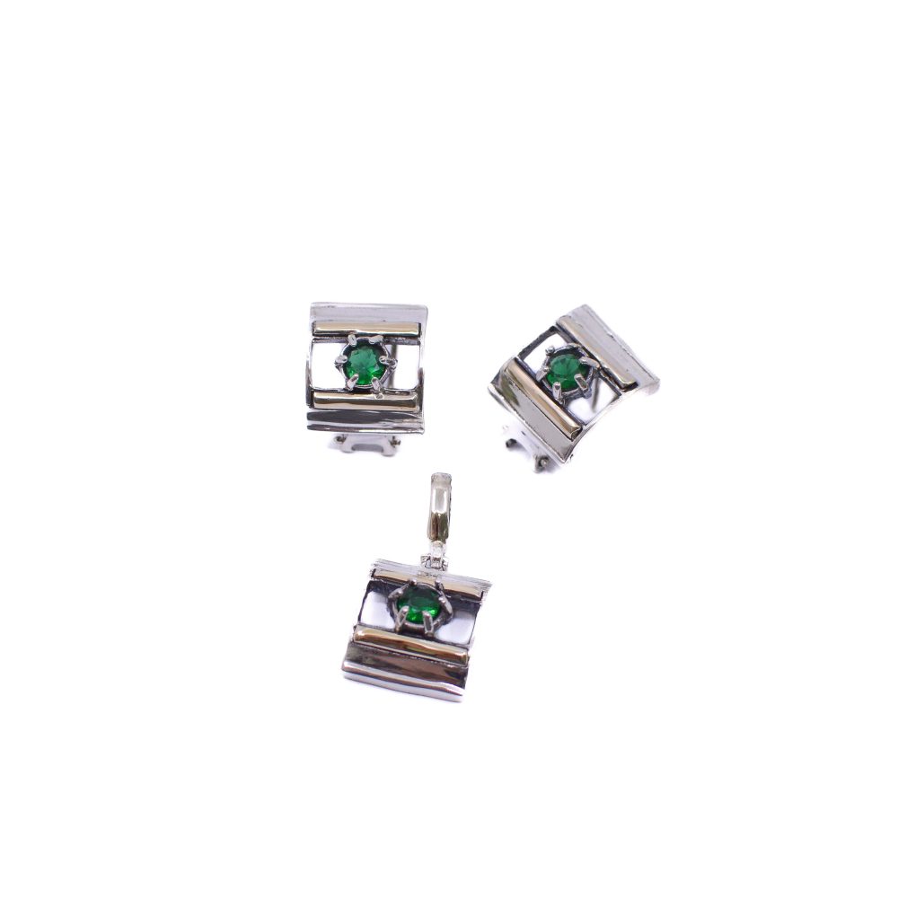 Aretes y Dije Liso con Piedra Central